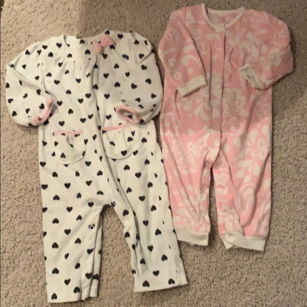 Two 12m fleece Sleepwear
